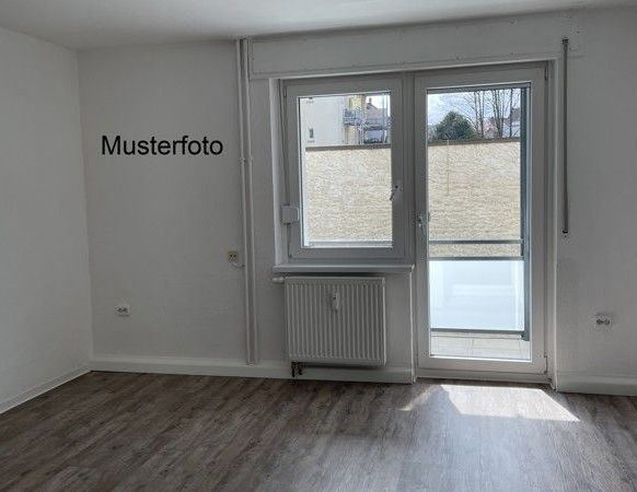 Perfekt für Singles – 2-Zimmer mit Balkon und Fassadenvollwärmeschutz - Photo 1