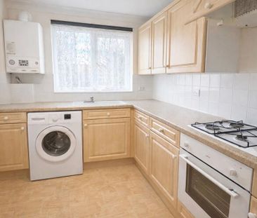 2 bedroom terraced house to rent - Photo 4