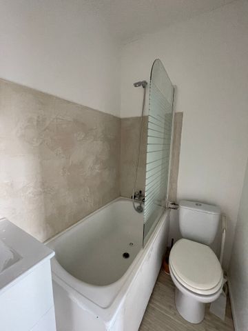 Location Appartement 2 pièces 27m² - Photo 5