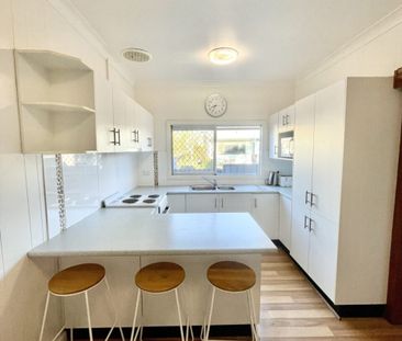 Rooms 3 Young Street, Cooks Hill NSW ... - Photo 1