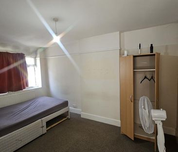 Tremona Road, Southampton, Hampshire - Photo 4