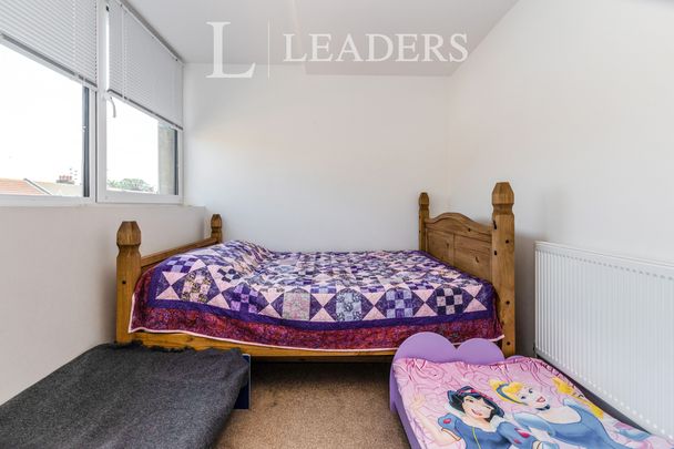 2 bedroom apartment to rent London Road, Portsmouth, PO2 - Photo 1