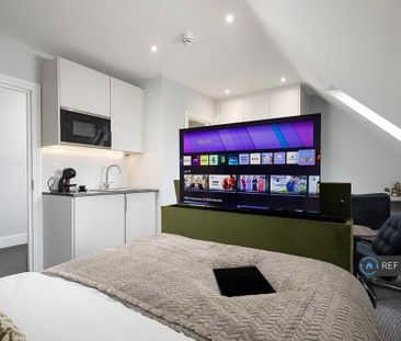 1 bedroom in a house share to rent - Photo 5