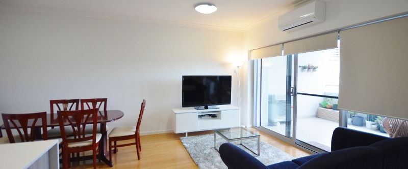 PARTLY FURNISHED ONE BEDROOM APARTMENT - Photo 1