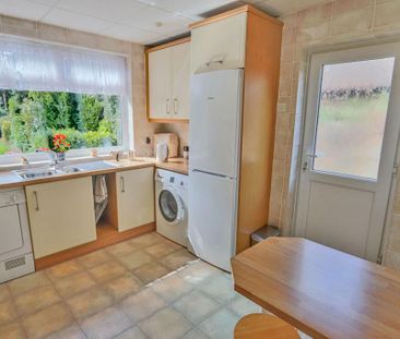 3 bedroom detached house to rent - Photo 2