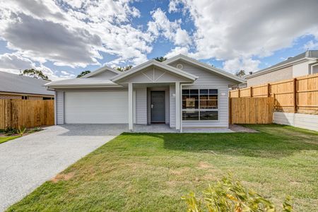 6 Fraser Street, Logan Reserve QLD 4133 - House For Rent | Domain - Photo 5