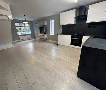 2 bedroom semi-detached house to rent - Photo 6