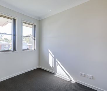 18 Angus Court, Park Ridge QLD 4125 - House For Rent | Domain - Photo 6