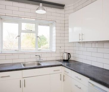 Room in a Shared Flat, Kerbey Street, E14 - Photo 4