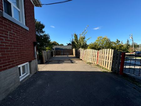 For Lease - 950 QUEENS Boulevard Unit# LOWER, Kitchener, Ontario - Photo 3