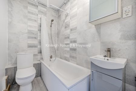 12 Sutherland Road, West Ealing, London, W13 - Photo 2