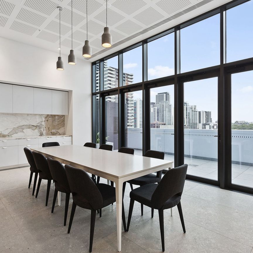 2101/500 Elizabeth Street, Melbourne - Photo 1