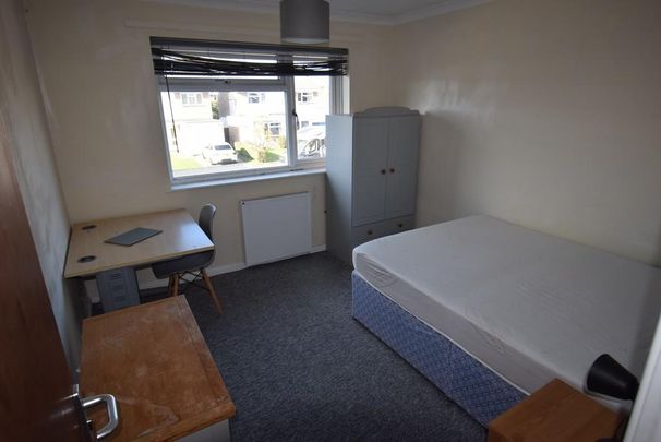 1 bedroom in a house share to rent - Photo 1