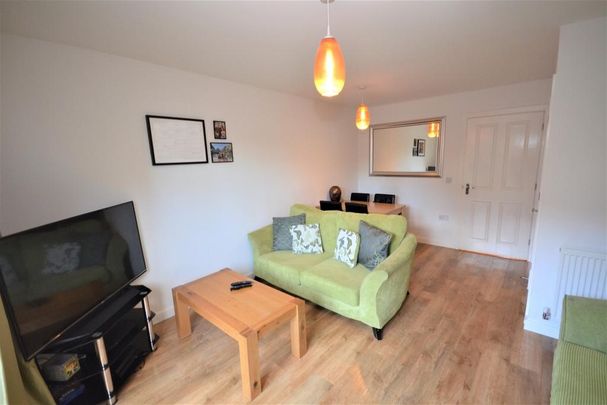 2 bedroom terraced house to rent - Photo 1