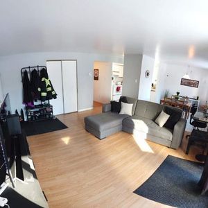 2 CH - 1 SDB - Québec - $1,275 /mo - Photo 2