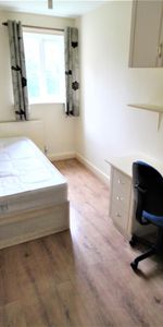 3 bedroom apartment to rent - Photo 3