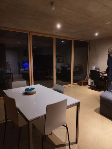 Moderne 2.5 Zimmerwohnung in Onnens - Photo 4