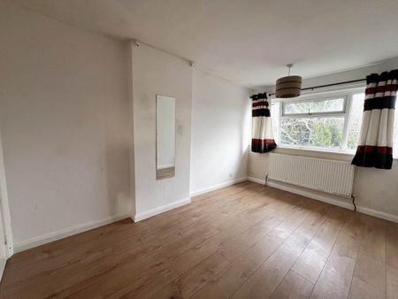 3 bedroom end of terrace house to rent - Photo 4