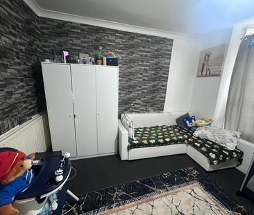 2 Bed Flat, Derby Road, SO14 - Photo 5