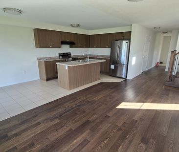 For Lease - 11 Armes Street, Hamilton, Ontario - Photo 6