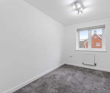 4 bedroom detached house to rent - Photo 6