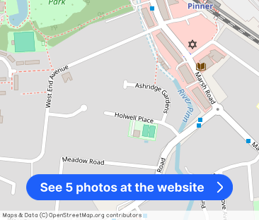 Holwell Place, Pinner - Photo 1