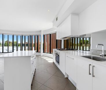 301/51 Sandown Road, Ascot Vale VIC 3032 - Photo 4