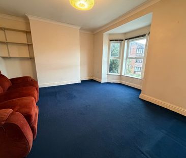 2 Bed Flat, Millbrook Road East, SO15 - Photo 1