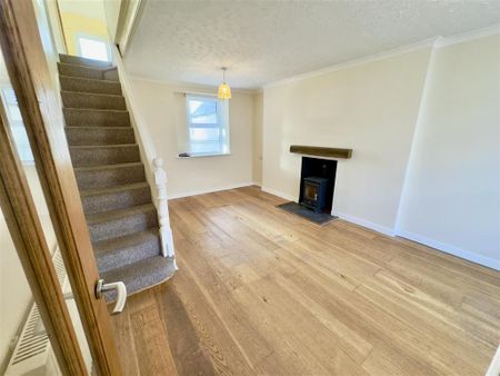 2 bedroom terraced house to rent - Photo 3
