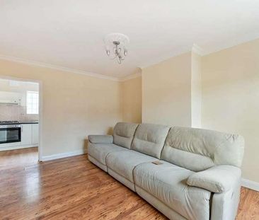 Swan Road, Hanworth, TW13 - Photo 1