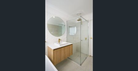 IN THE HEART OF MEDOWIE!! - Photo 5