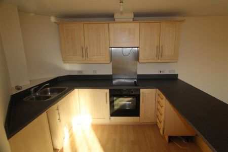 2 bedroom apartment to rent - Photo 5