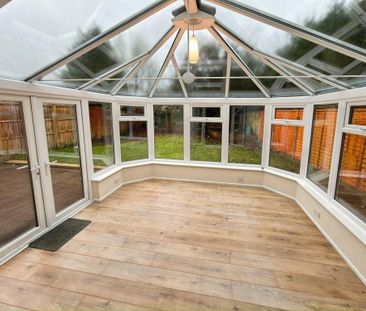4 bedroom detached house to rent - Photo 1