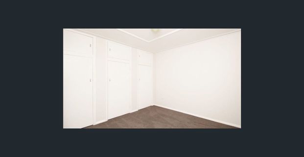 Immaculate 3 bedroom on North Hill - Photo 1