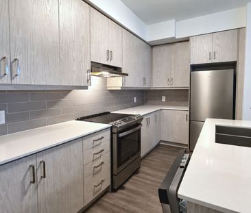 For Lease - 10 Almond Blossom Mews Unit# 99, Vaughan, Ontario - Photo 3