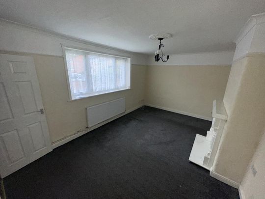 Highfield Road, Manchester, M19 - Photo 1