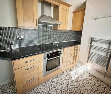 2 bedroom terraced house to rent - Photo 1