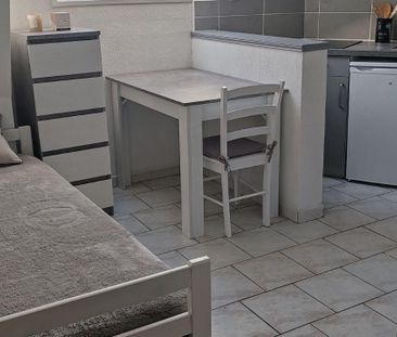 Location Appartement 1 pièce 14m² CHALON SUR SAONE 71100 - Photo 1