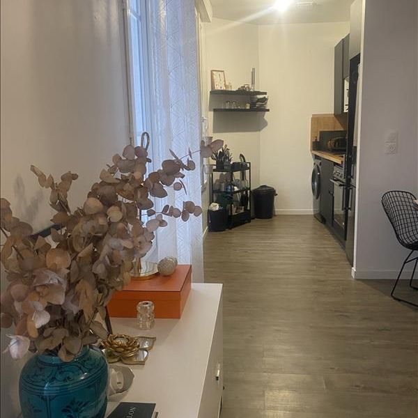 2 pièces - Meublé - 39,95 m² - 1er étage - Colocation non autorisée - Photo 1