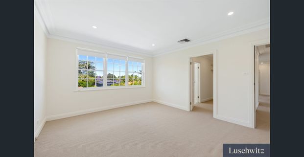 FAMILY HOME IN PREMIER WARRAWEE LOCATION - Photo 1