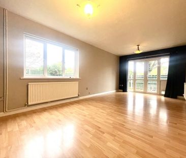 3 bedroom end of terrace house to rent - Photo 2