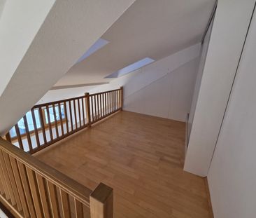 Atelierartige Dachgeschoss - Loftwohnung mit Terrasse - Photo 1