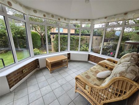 3 bedroom detached house to rent - Photo 2