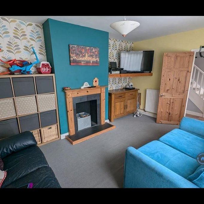 4 bedroom terraced house to rent - Photo 1
