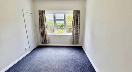 Bryndwr, 2 bedrooms + office - Photo 4