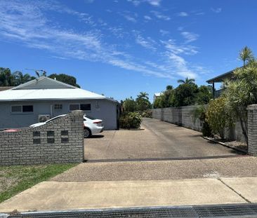 Freshly Renovated, Move-In-Ready Unit in Central Location - Photo 3