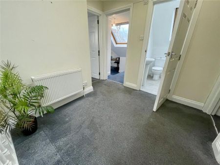2 bedroom apartment to rent - Photo 3