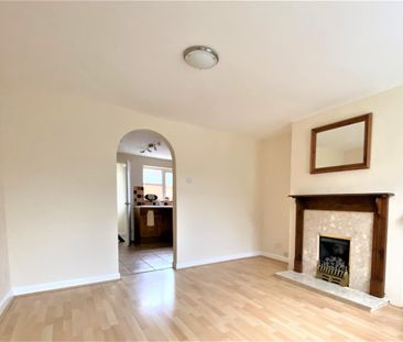 2 bedroom end of terrace house to rent - Photo 1