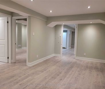 For Lease - 920 Stonehaven Avenue, Newmarket, Ontario - Photo 1