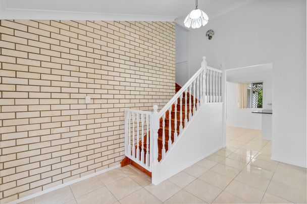 Relaxed Family Lifestyle with Pool, Space and Convenience - Photo 1